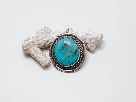 Turquoise and silver pendant. Vintage.